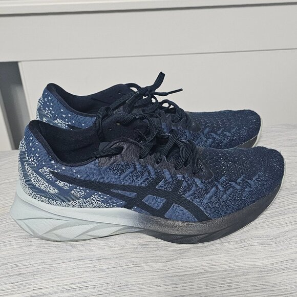 Asics runners - Picture 2 of 4